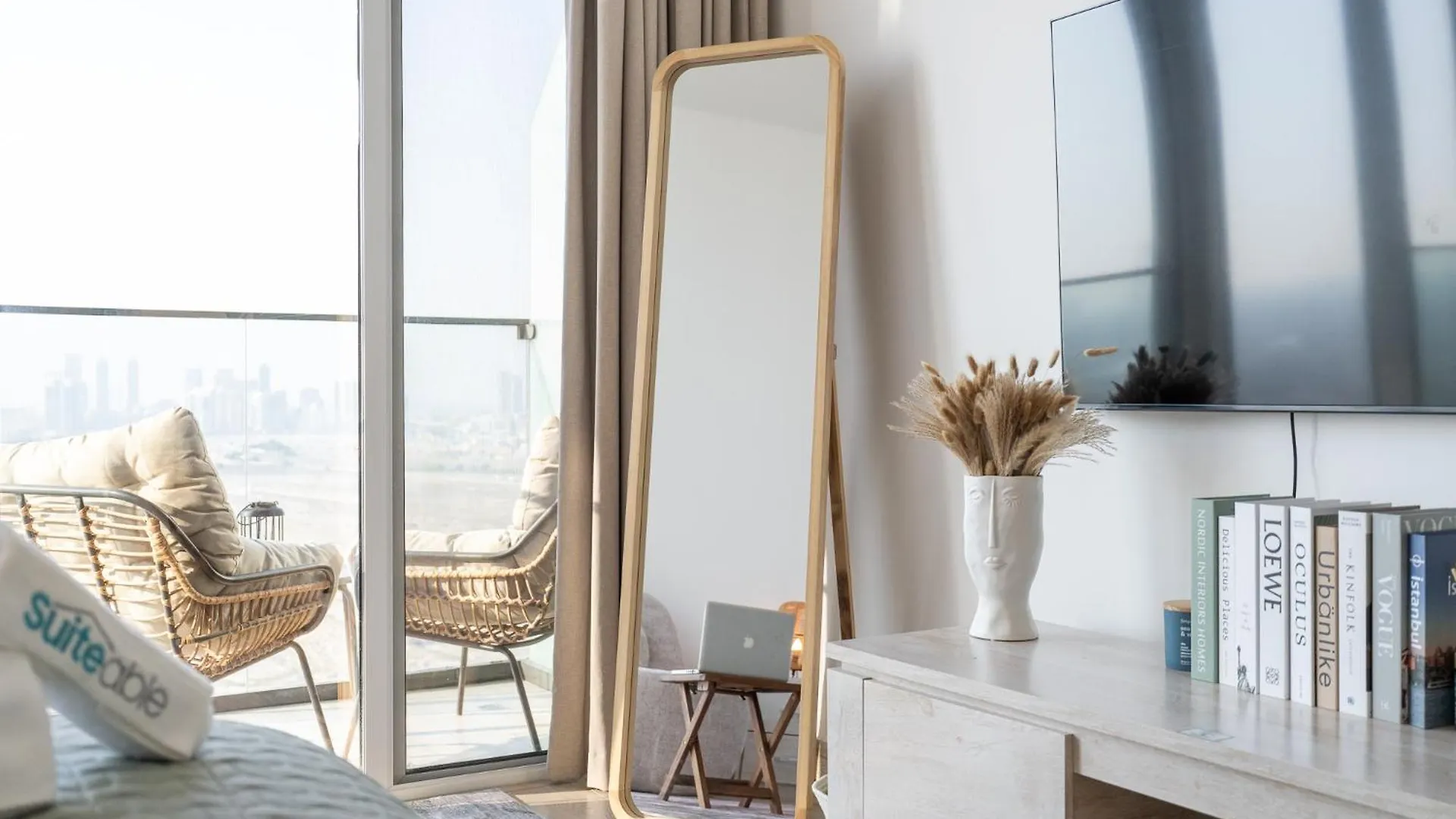 아파트 Bright And Stylish Studio In Jvc With Skyline View 두바이 아랍에미리트